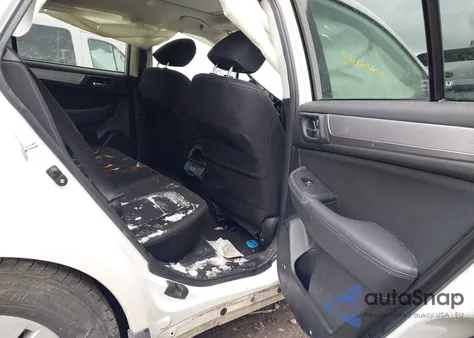 2019 Subaru Outback 2.5I Premium z USA, uszkodzony, nr VIN 4S4BSAHC3K3303195